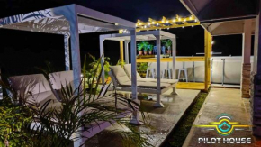 Close to el poblado, beaches and restaurants